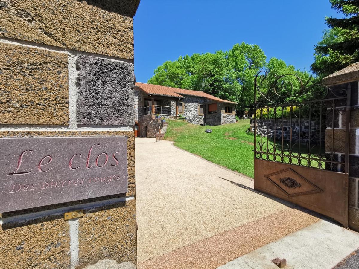 Le Clos Des Pierres Rouges Saint Privat d'Allier Bagian luar foto