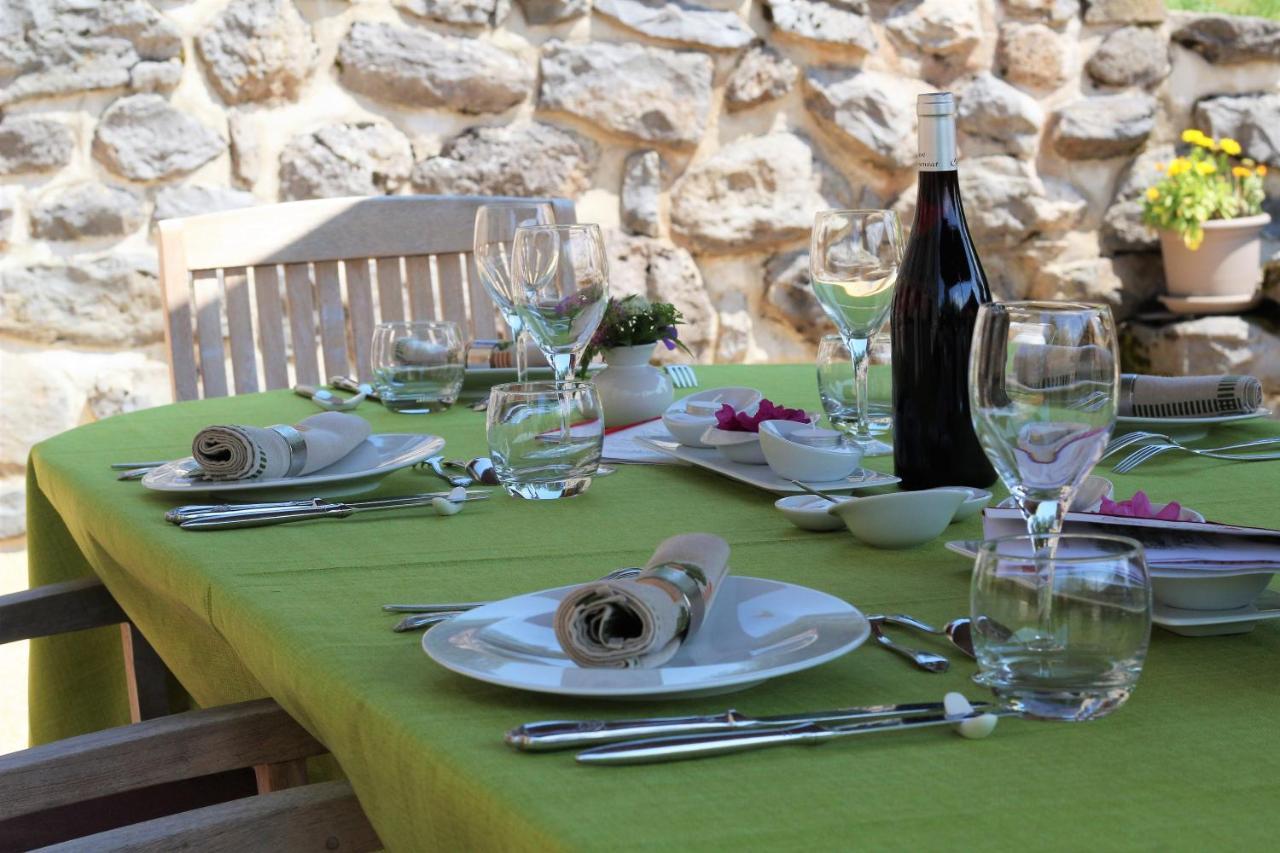 Le Clos Des Pierres Rouges Saint Privat d'Allier Bagian luar foto